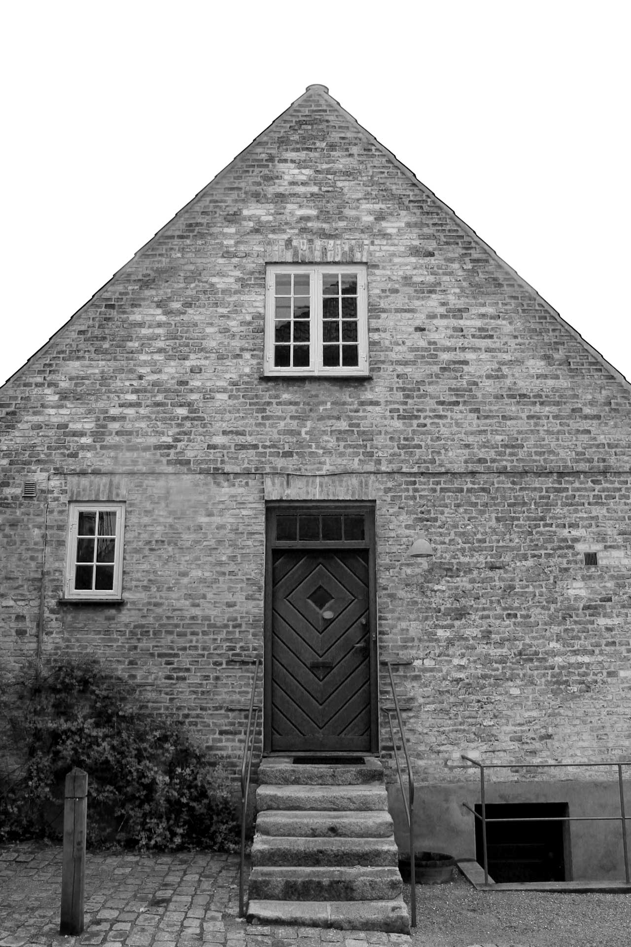 Copenhagen_Door_B+W