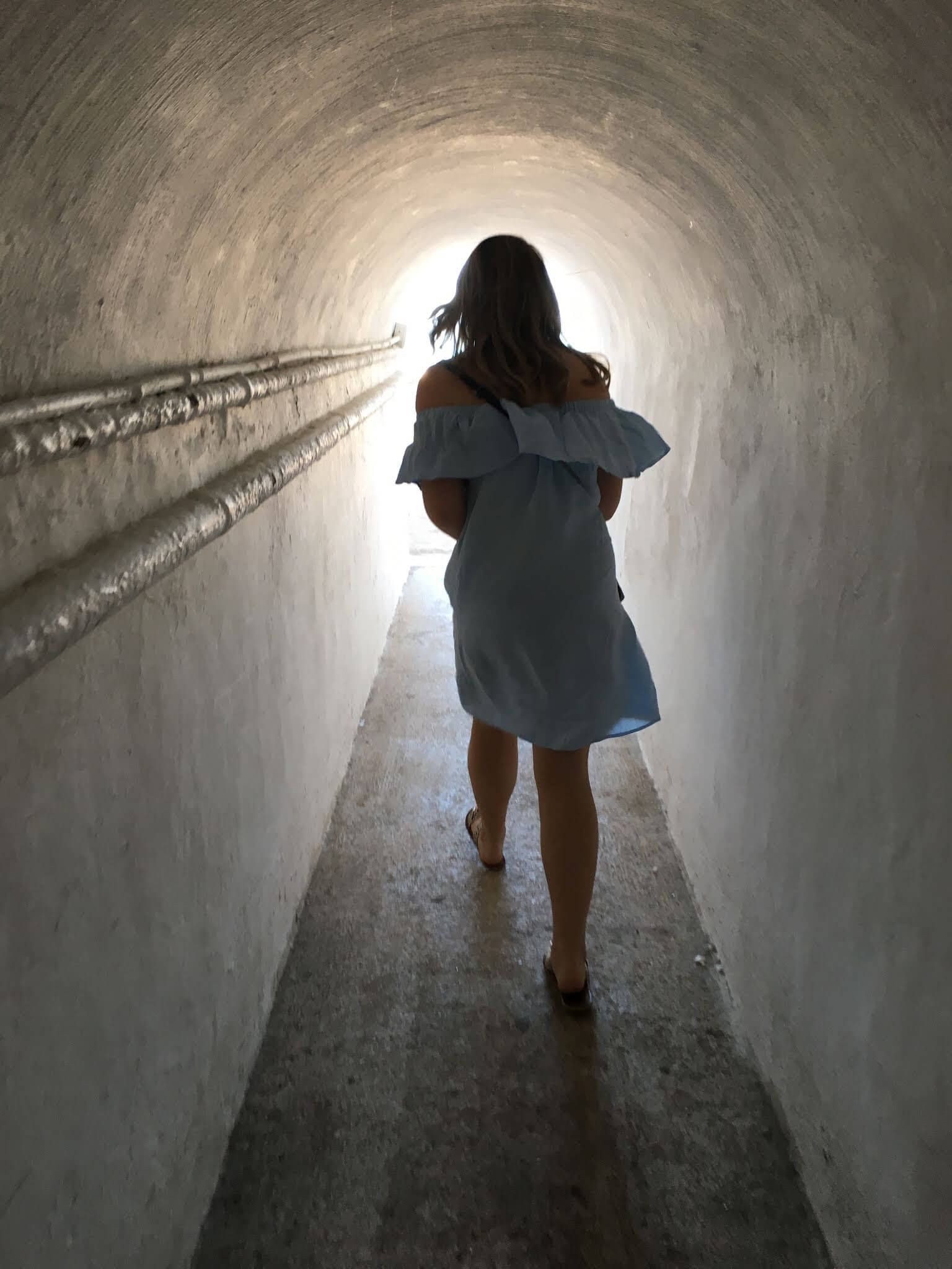 ZW_FacingOpp_Tunnel